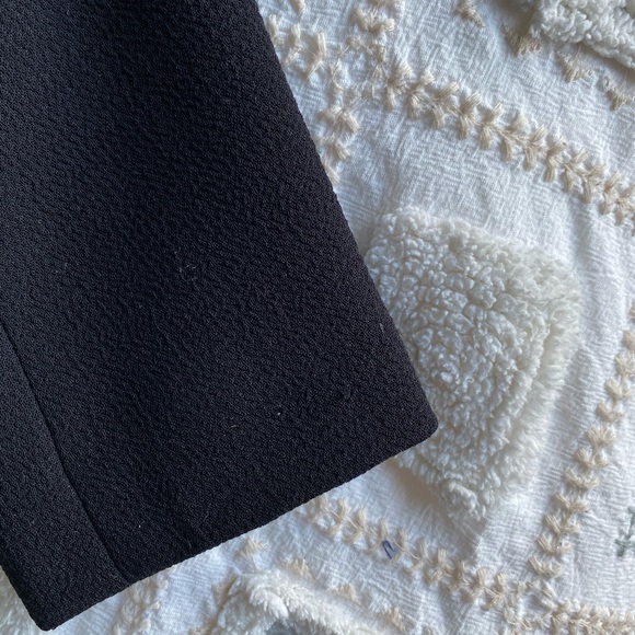 ONLY- Fully Lined Crepe Blazer - Picture 6 of 10